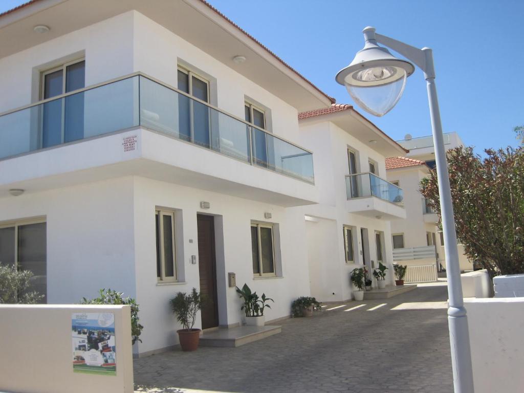 Polyxenia Isaak Luxury Villas And Apartments 프로타라스 객실 사진